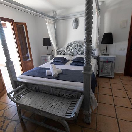 Buenavista Suites Hotel Boutique Santa Eulària des Riu Kültér fotó