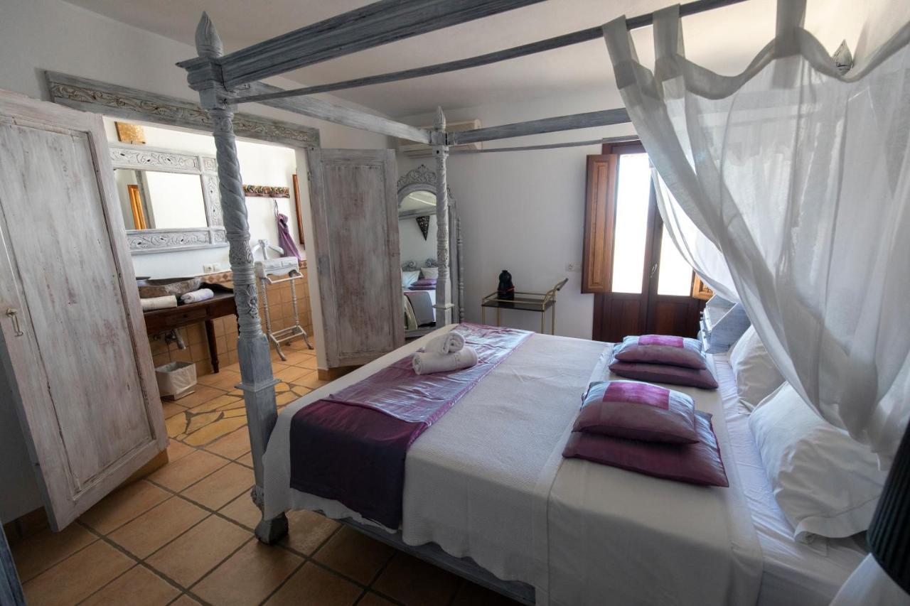 Buenavista Suites Hotel Boutique Santa Eulària des Riu Kültér fotó