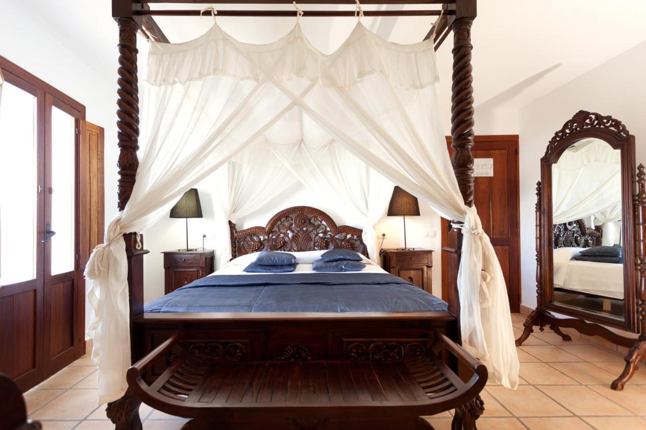 Buenavista Suites Hotel Boutique Santa Eulària des Riu Kültér fotó
